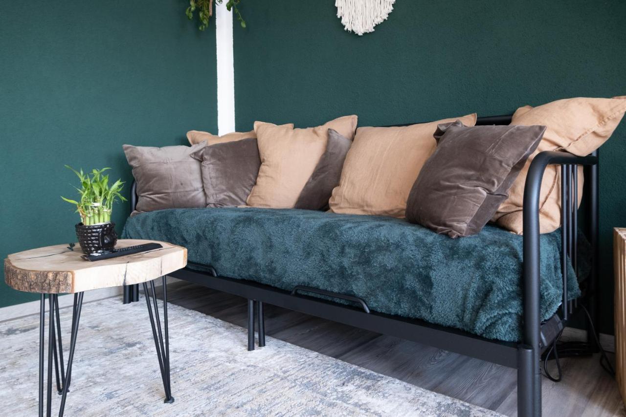 Nature Terminal Apartment - Unterwegs Zuhause Steinenbronn Luaran gambar
